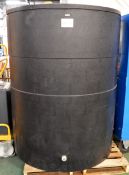 Plastic Storage Tank with Close Fitting Lid - 1.6m high x 1.27m diameter