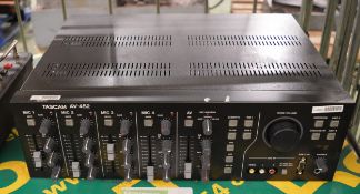 Tascam AV-452 Mixer/Amplifier