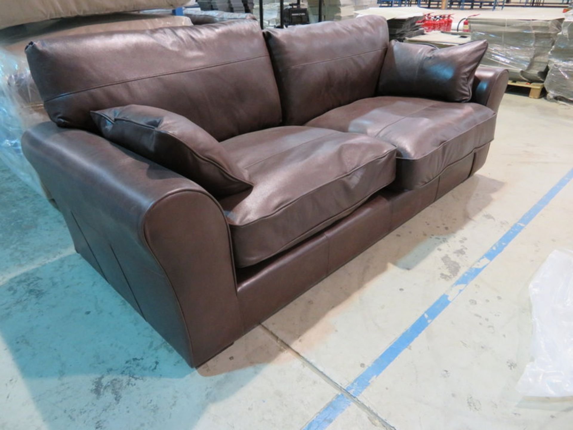 3 Seater Miracle brown 100% leather sofa. New in factory wrapping - 2200 x 970mm (LxD) - Image 2 of 4