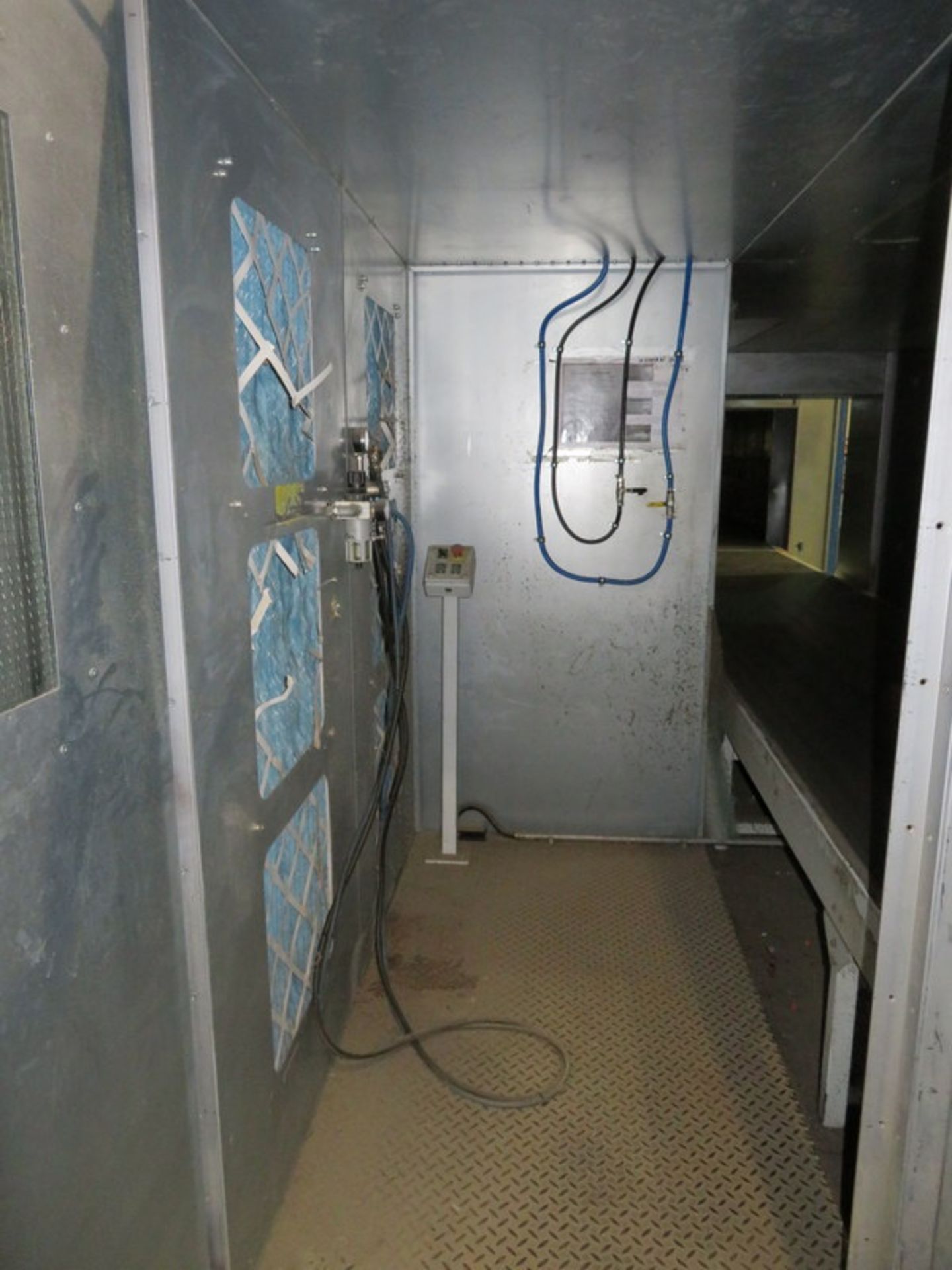 Airflow sectional twin sided spray application booth, to include 2x Kremlin HPA spray guns - Image 4 of 20