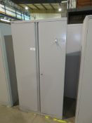 Bisley metal storage cabinet with adjustable shelf height (with key) - 910 x 400 x 1810mm