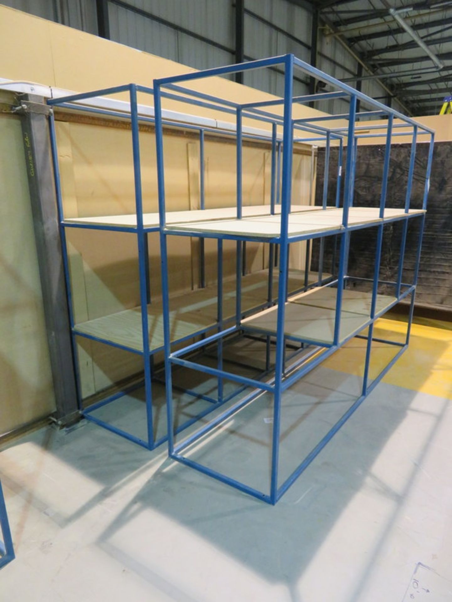 2x Metal shelving units - 2.7m Length x 0.70m Width x 2m Height - Bild 2 aus 2