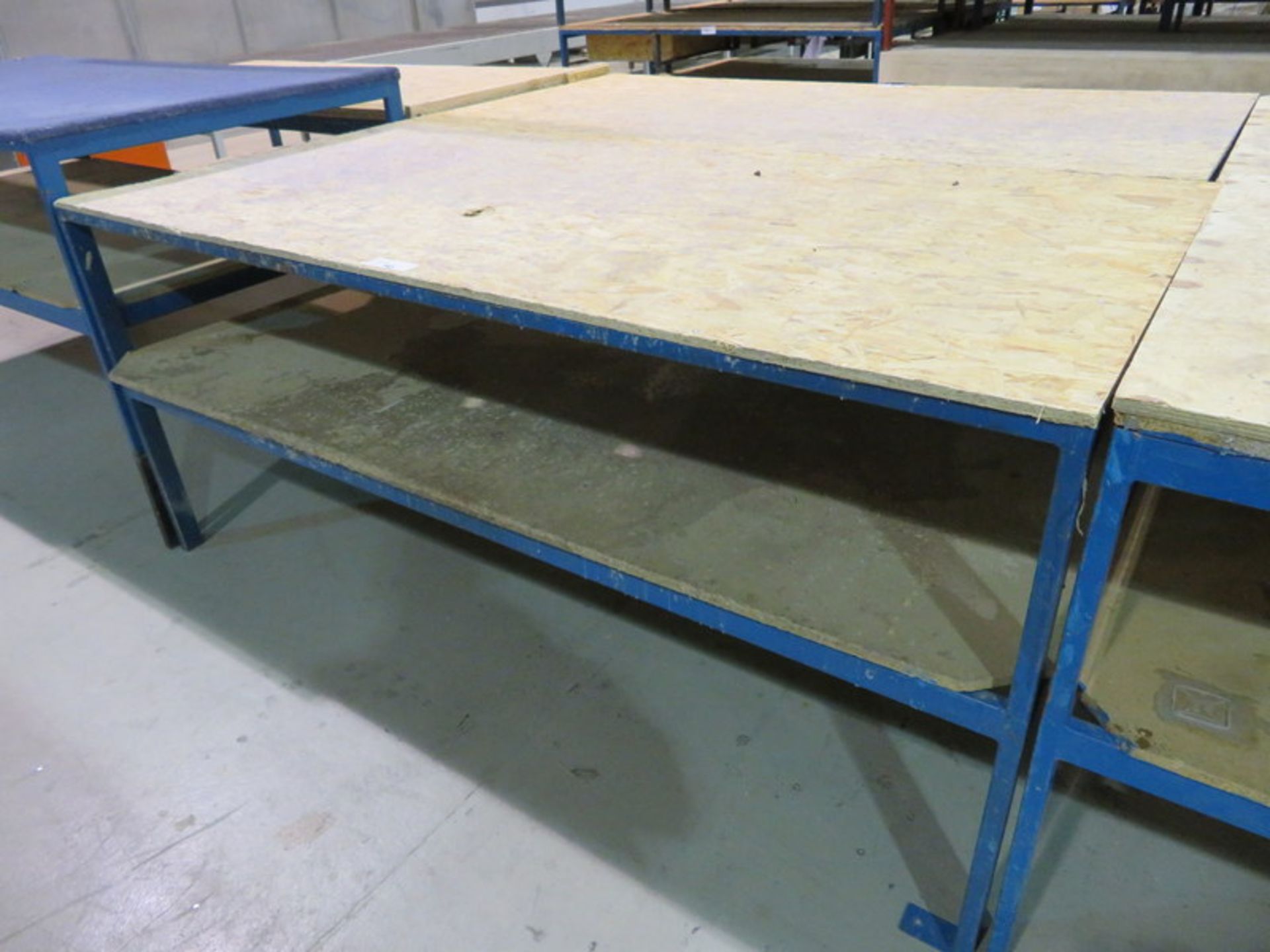 Metal frame wooden top work bench - 2000 x 1000 x 880mm (LxDxH)