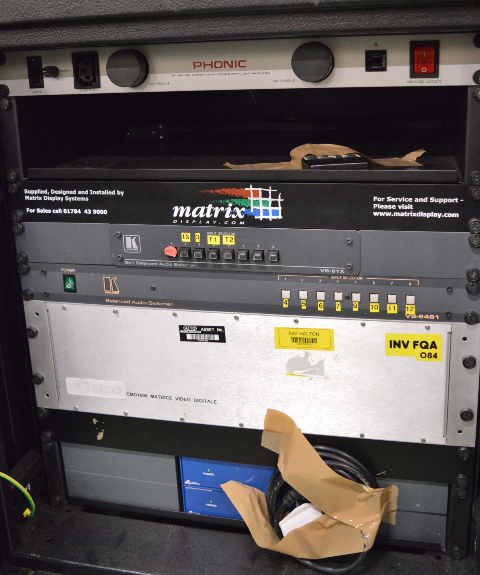 Matrix Display System in Portable 19" Equipment Rack. - Image 2 of 2