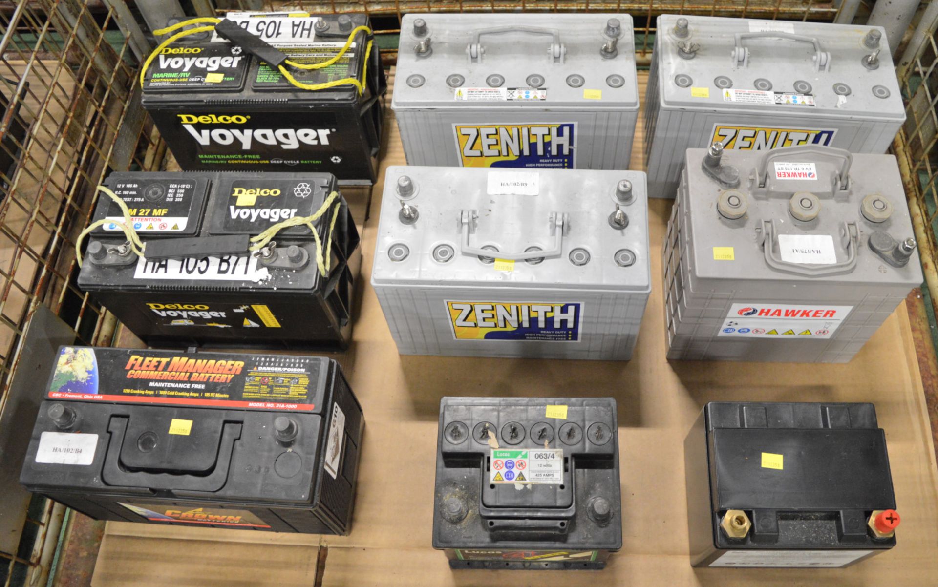 Batteries - 3x Zenith HA/102/B9, 2x Delco Voyager HA 105 B71, Crown 31A-1000, Lucas 4 063/ - Image 2 of 2