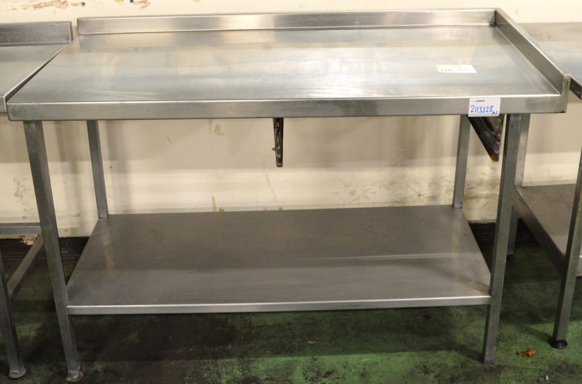 Stainless Steel Table 1370mm x 670mm x 870mm high.
