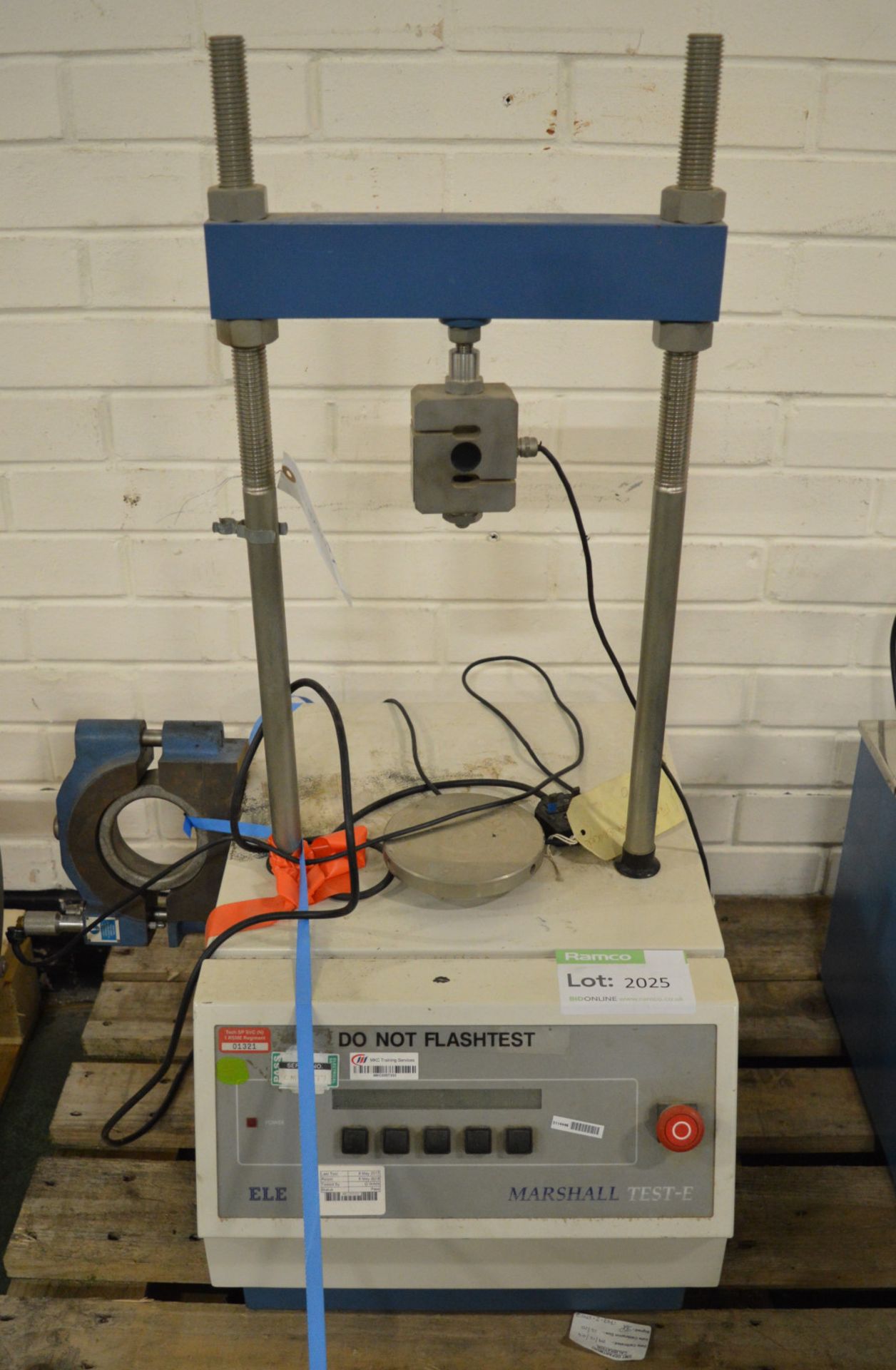 ELE Marshall Test-E Load Testing Equipment.