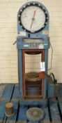 ELE International Compact-1500 Compression Machine - Glass dial face cracked.