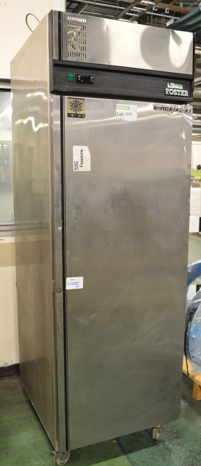 Gastronorm90 Freezer Model GL 601 ADT 680mm wide x 810mm deep x 2060mm high. - Bild 2 aus 2