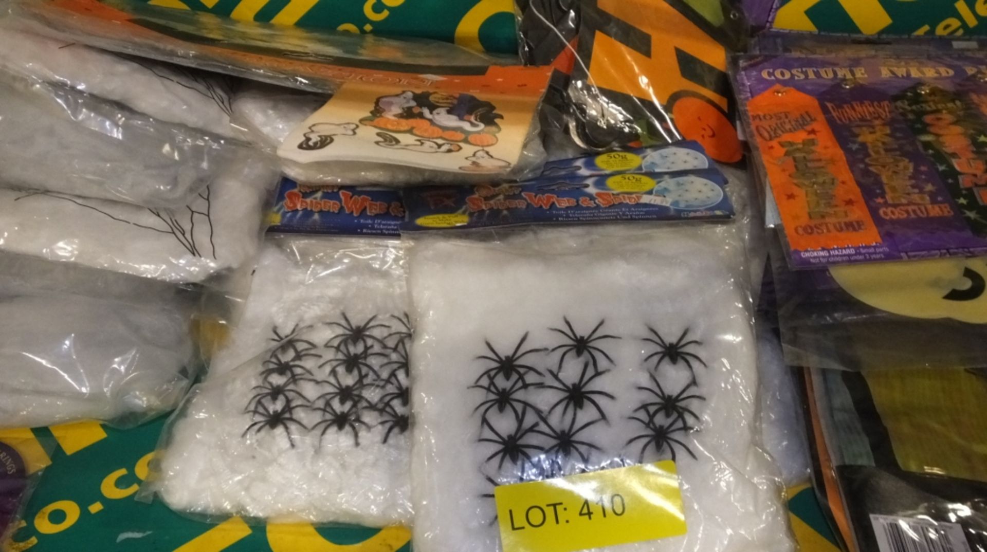 Haloween mechandise - Spider webs, letter banners - Bild 3 aus 4