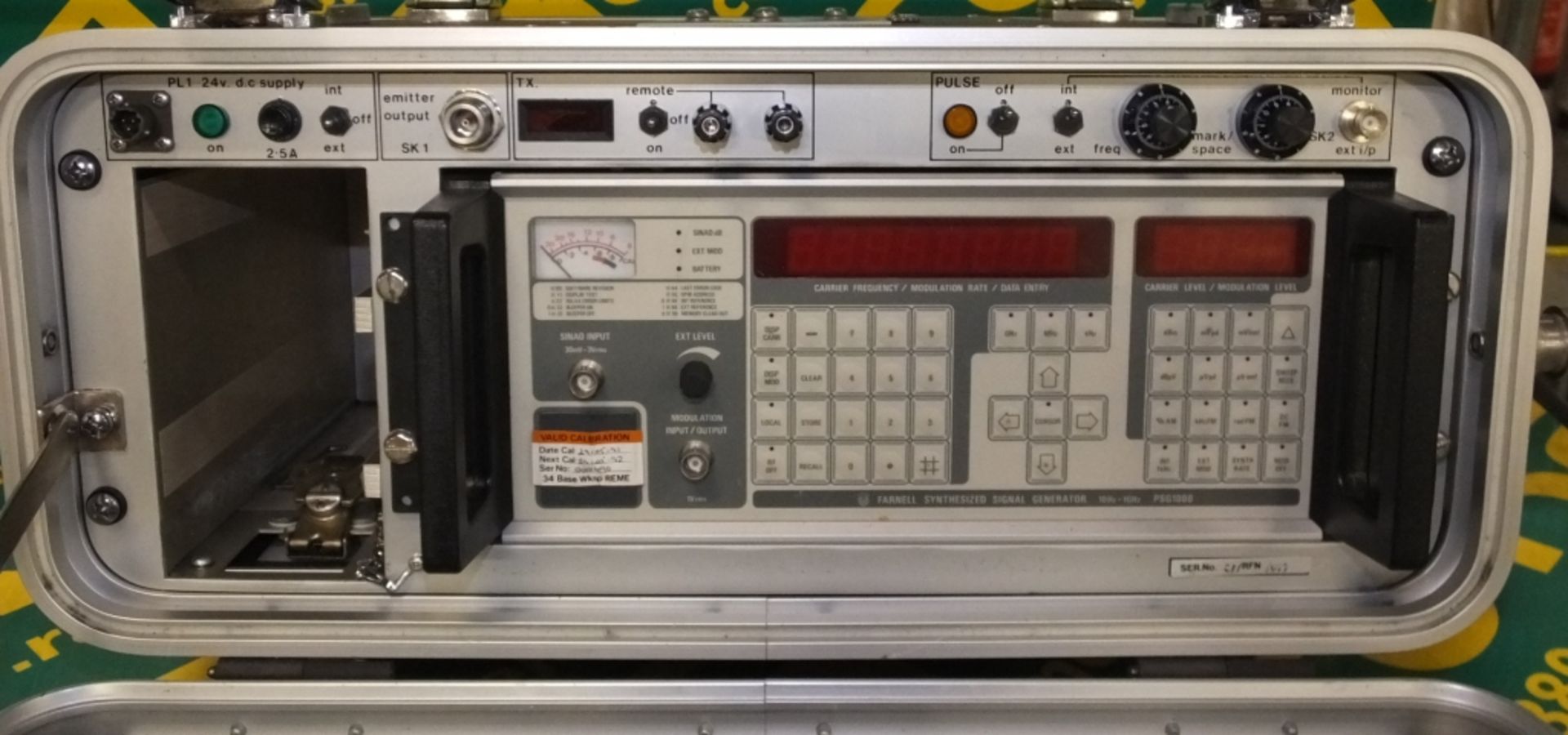 Farnell Signal Generator - 10Hz - 1Ghz - PSG1000 - Image 2 of 4