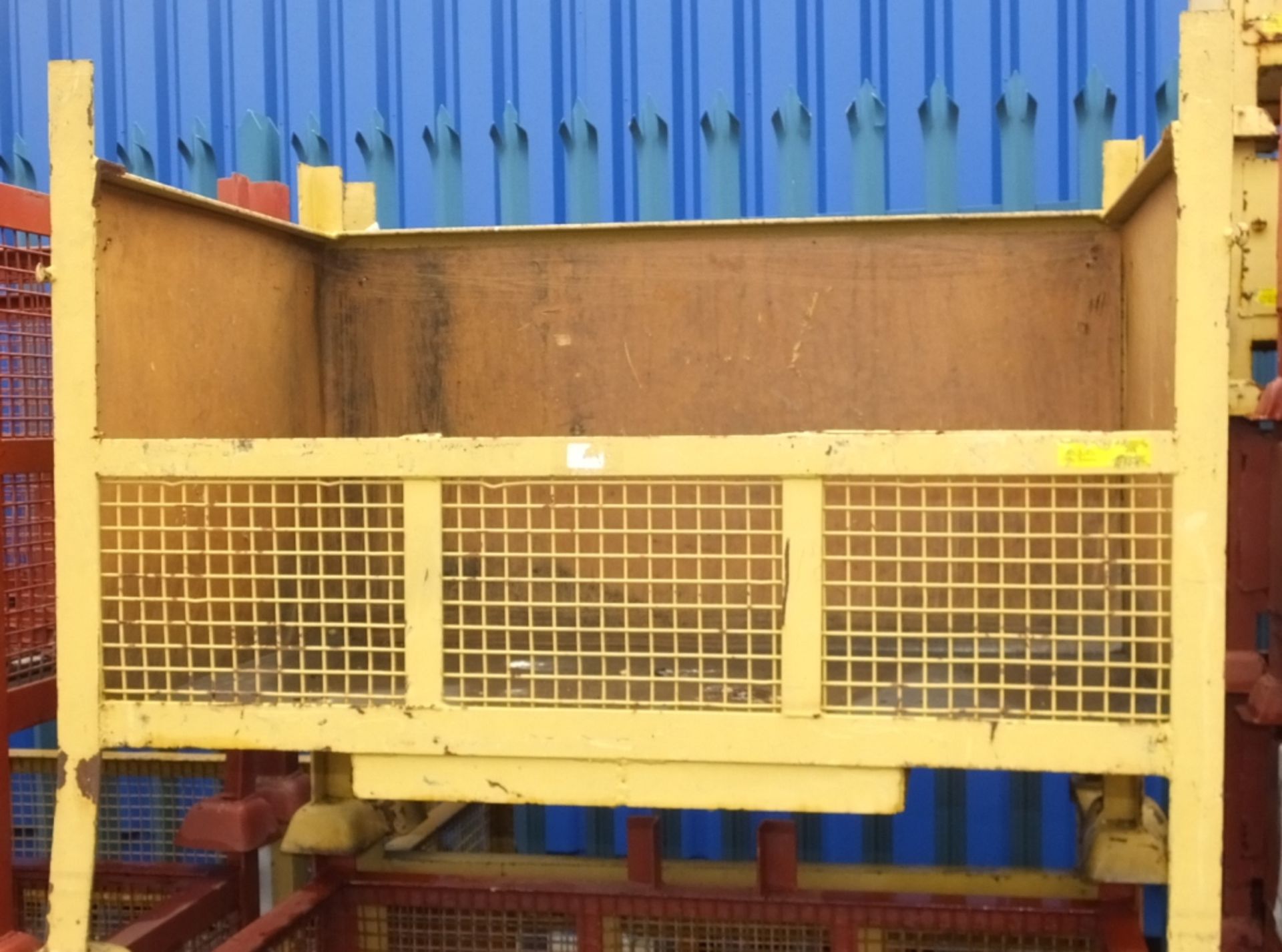 4x Welded solid caged stillages - Please note there will be a loading fee of £5 on this it - Image 3 of 3