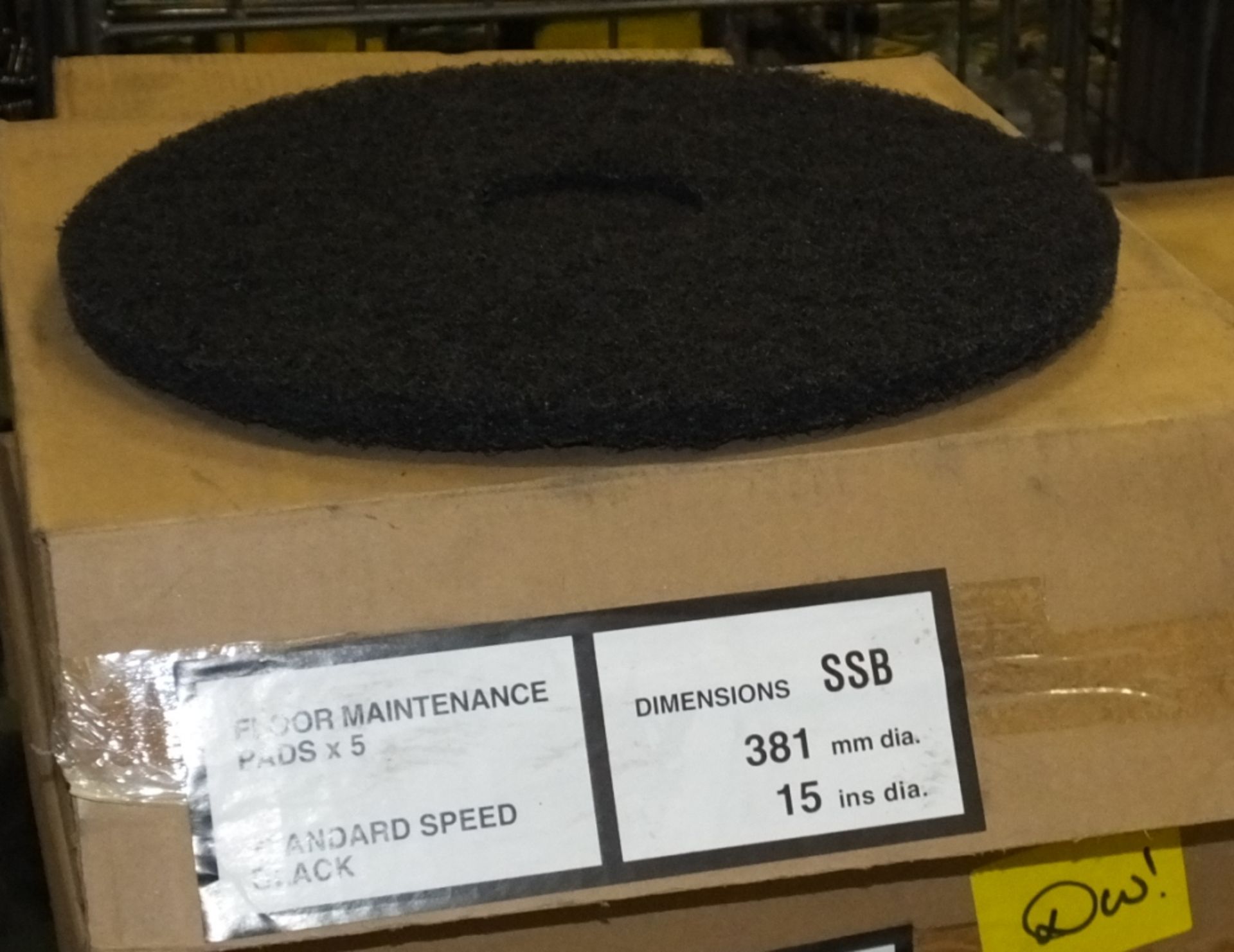 Floor Maintenance pads - Black - 5 per box - 28 boxes - Image 3 of 3