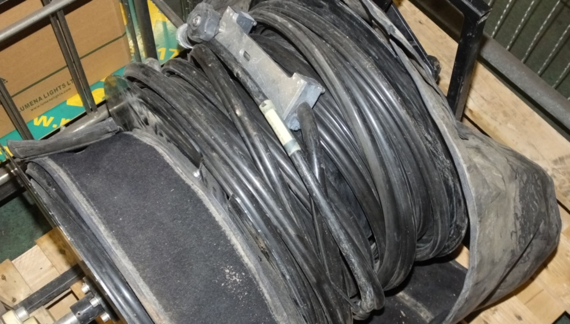 Armoured cable on portable spool - Image 4 of 4