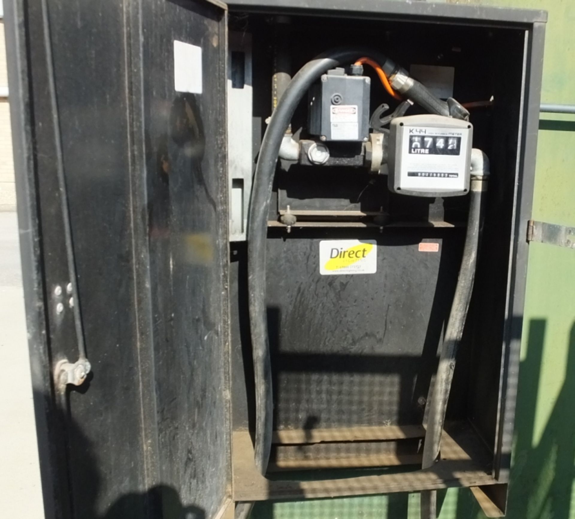 Terrance Barker Fuel Tank With Dispenser system - approx 10000LTR - Please note there will - Image 4 of 12