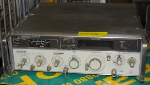 Hp 8640B Signal generator