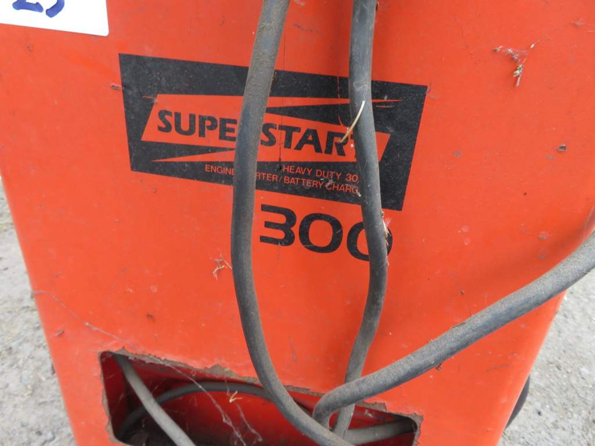 Sealey Super Start 300 Engine/Battery Starter - Image 2 of 7