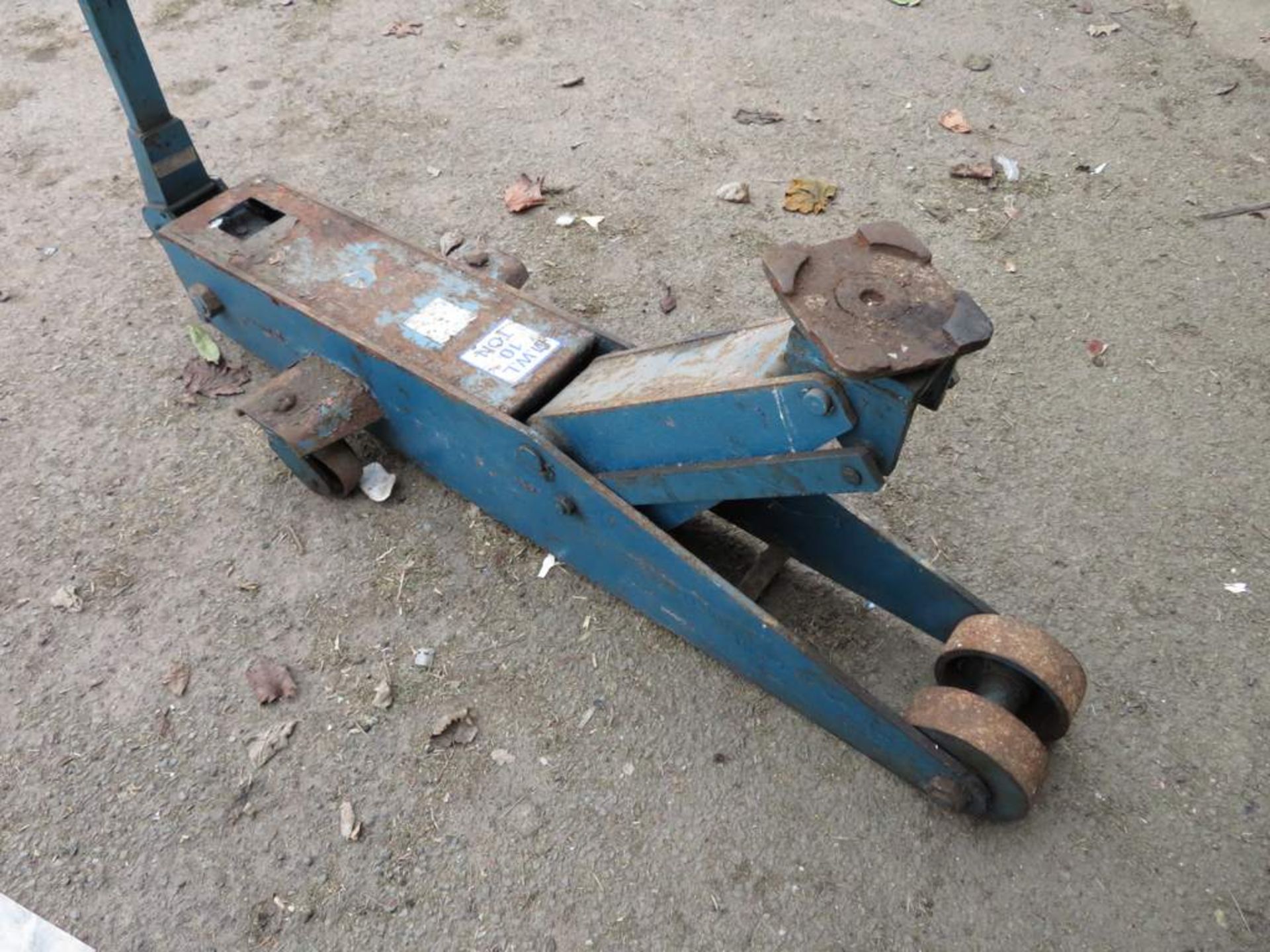 10 Tonne M.W.L Garage trolley Jack - Image 4 of 6