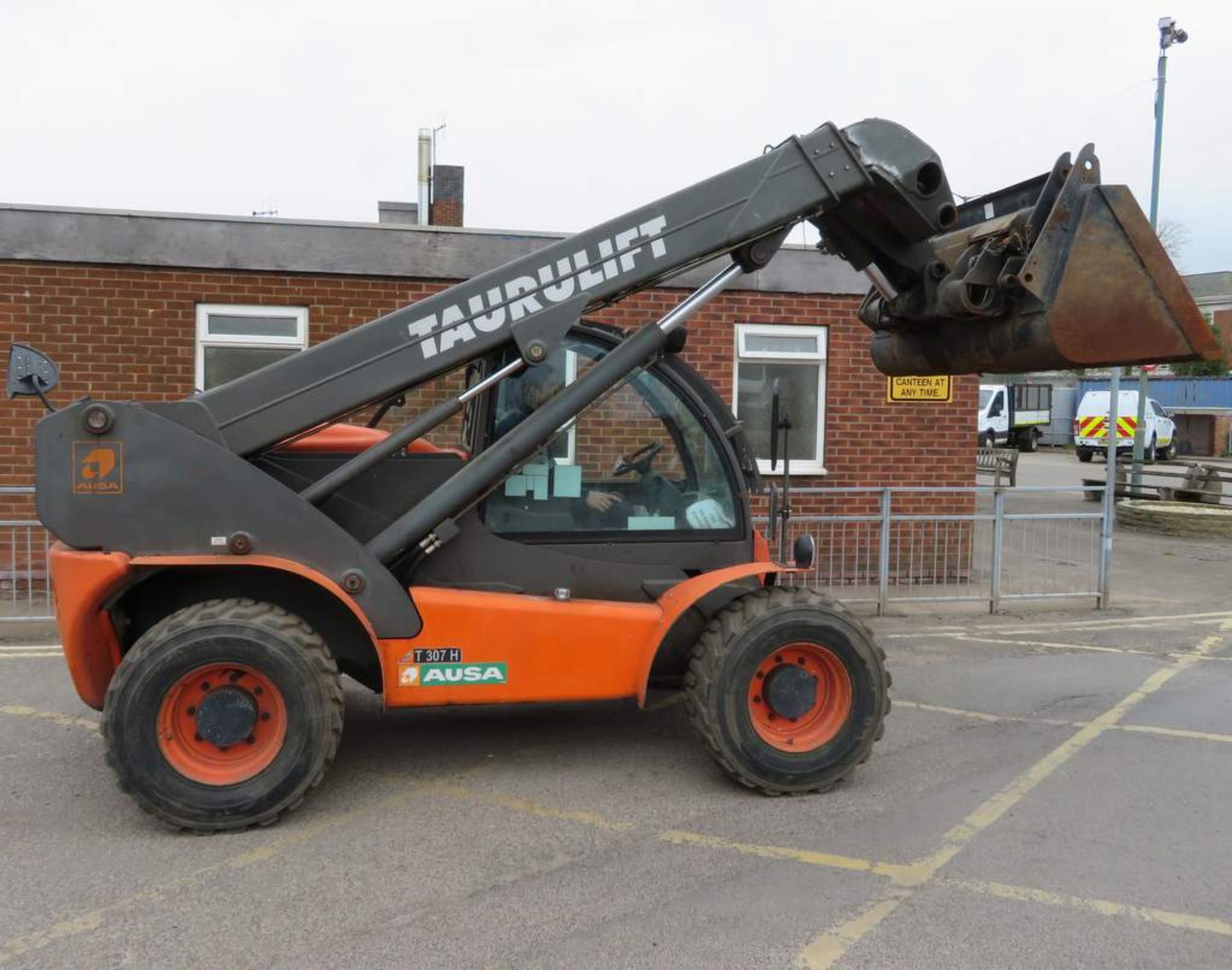 2014 Ausa Taurulift T307H Telehandler - YX14 MFY - Image 18 of 30