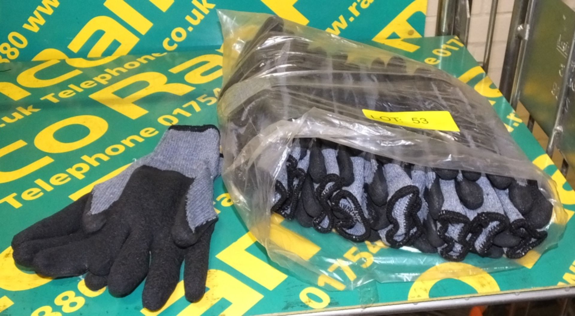 12 Pairs of grey workwear gloves