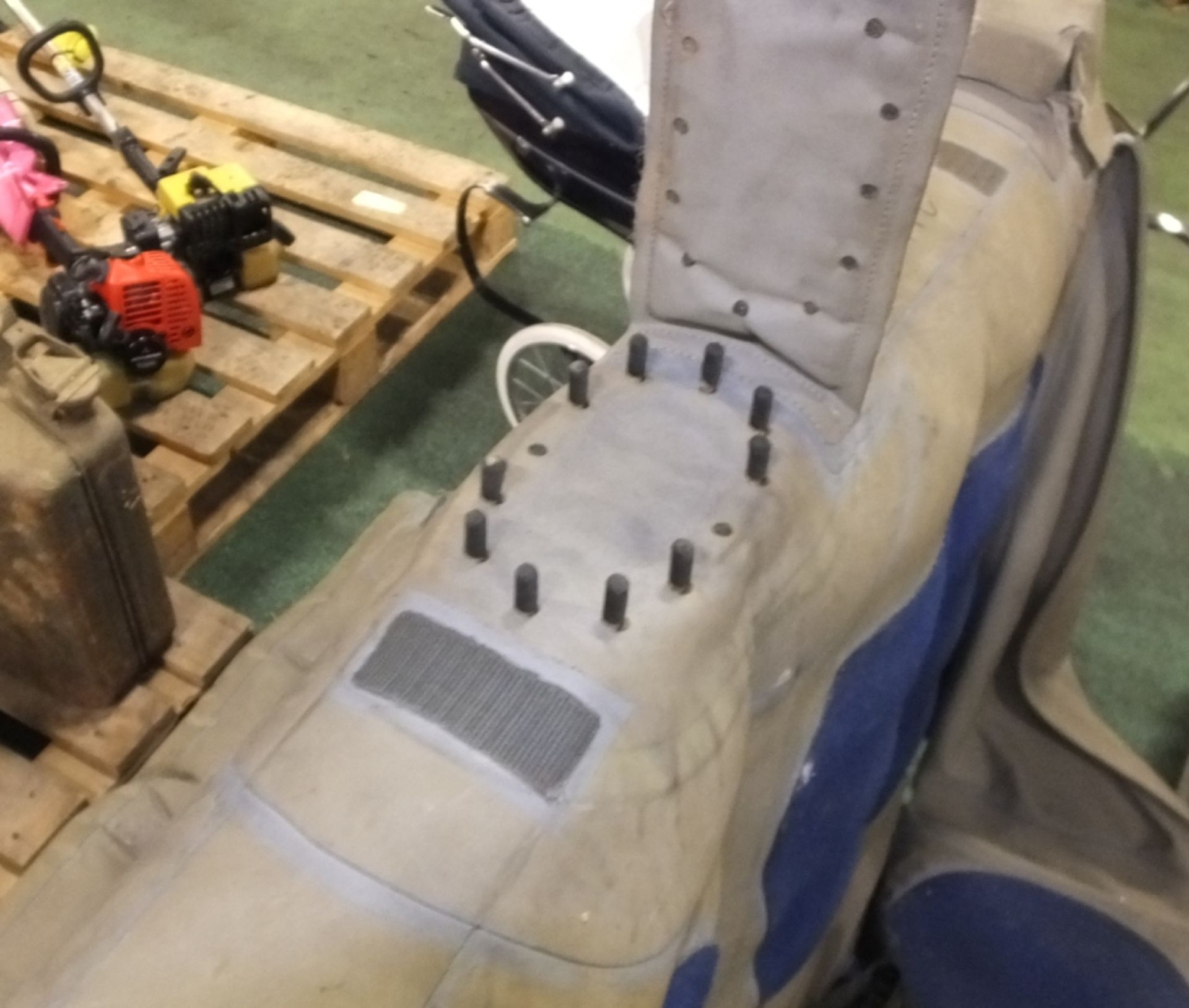 Lynx Helicopter Inflatable crew seat - Image 8 of 8