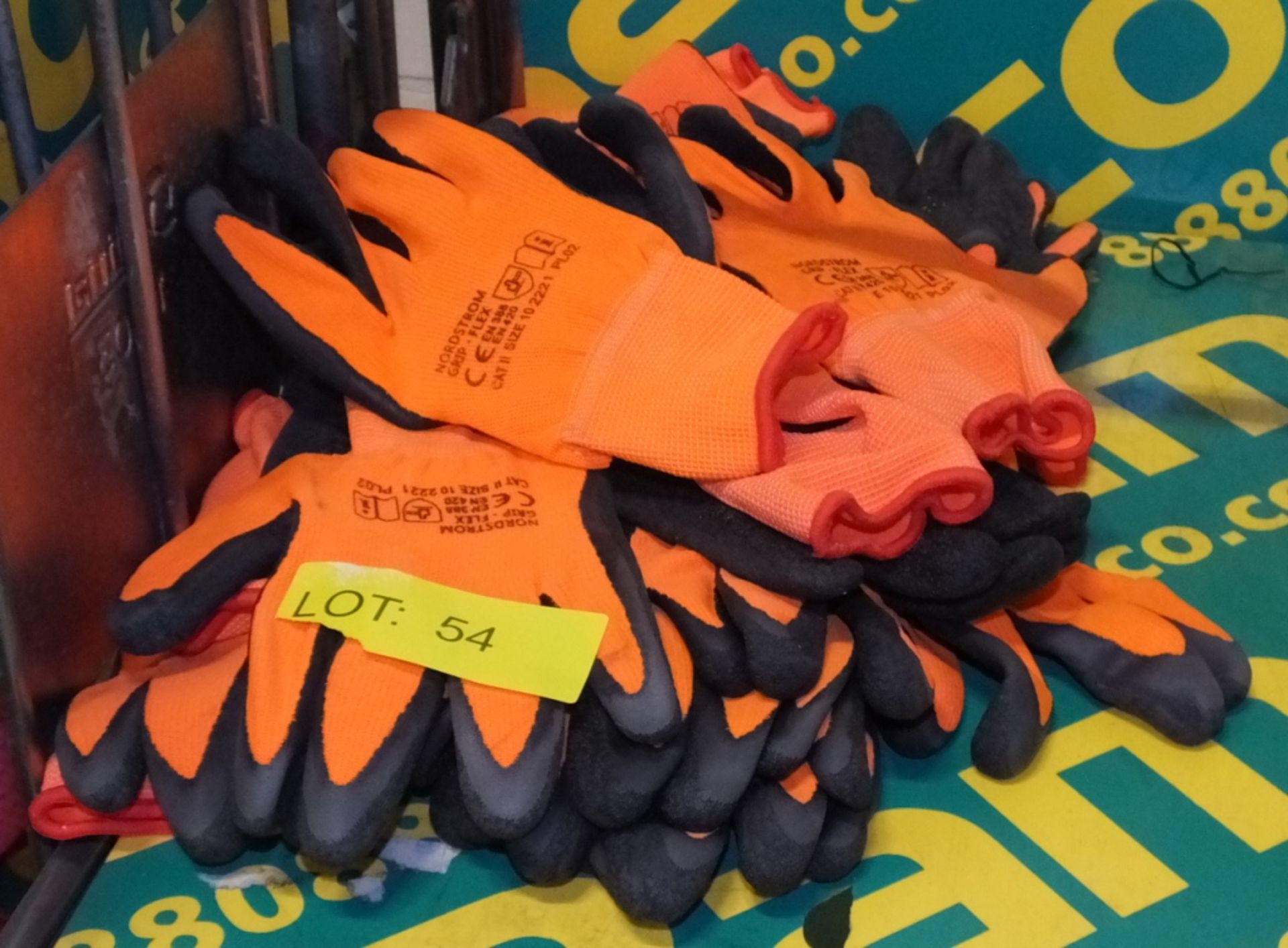 12 Pairs of orange workwear gloves