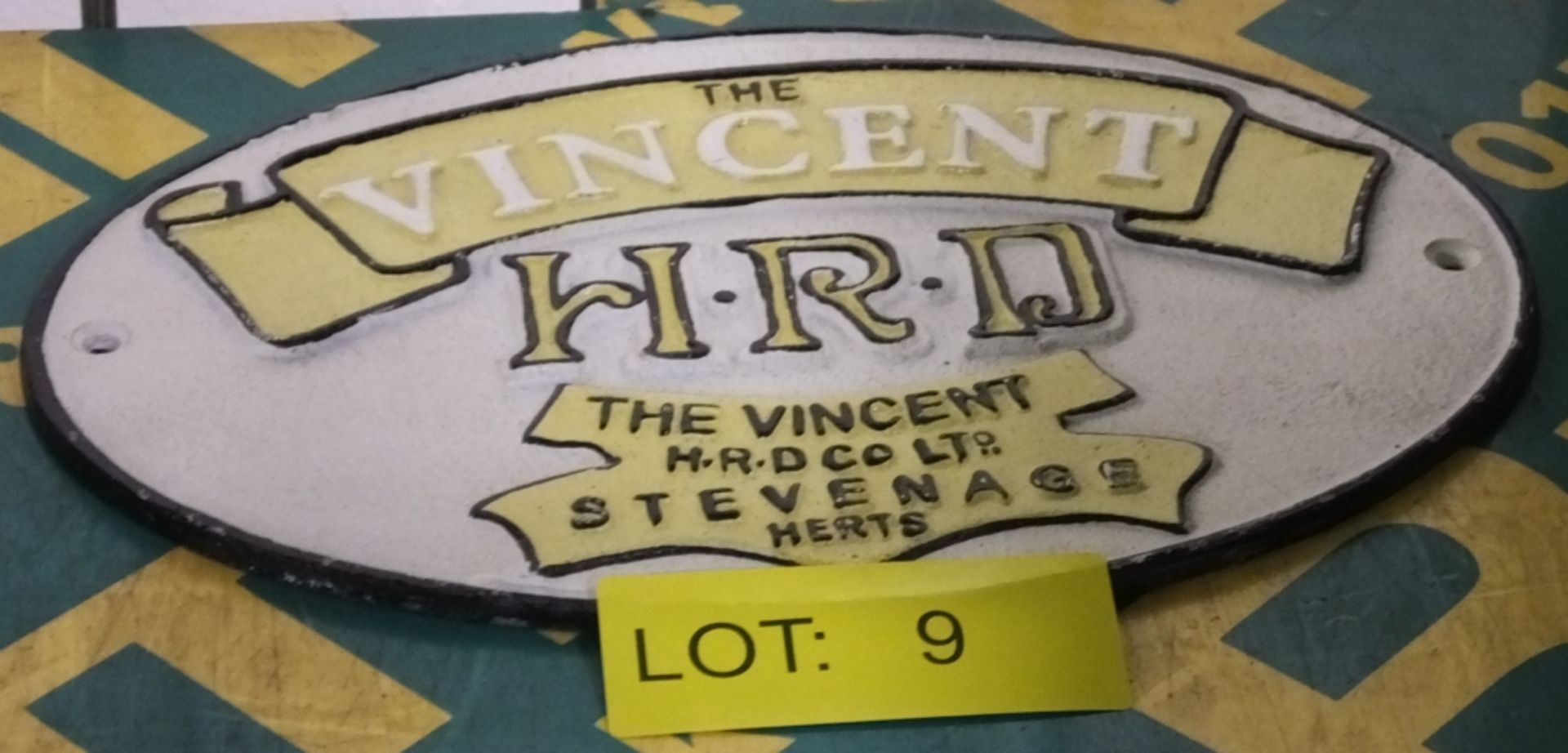 Cast sign - The Vincent - HRD