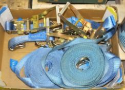 5x Lorry tie down rachets & straps - blue