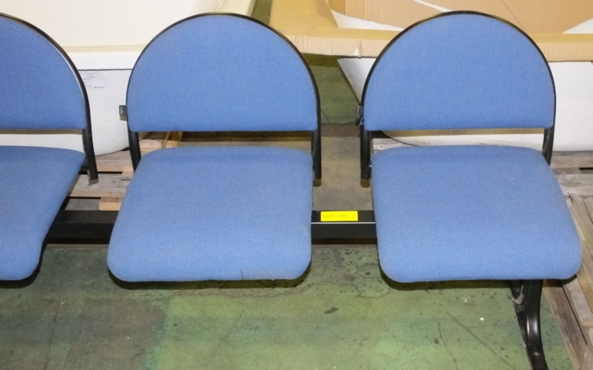 4 seater modular chair - blue chairs - Image 2 of 2