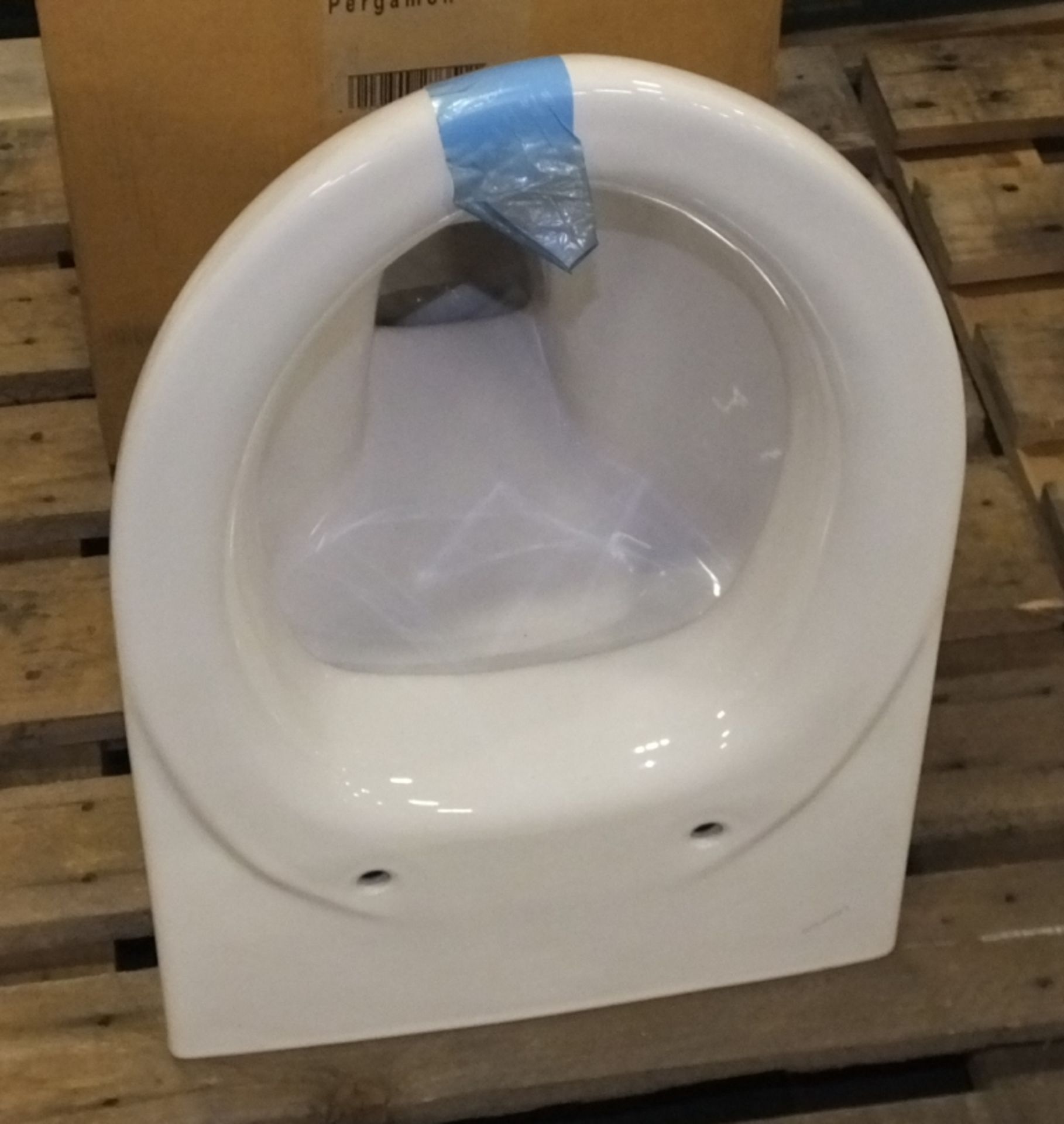 Laufen Wall Mountable toilet - Image 2 of 2