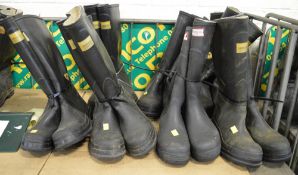 7x Pairs Rubber Fire Boots.