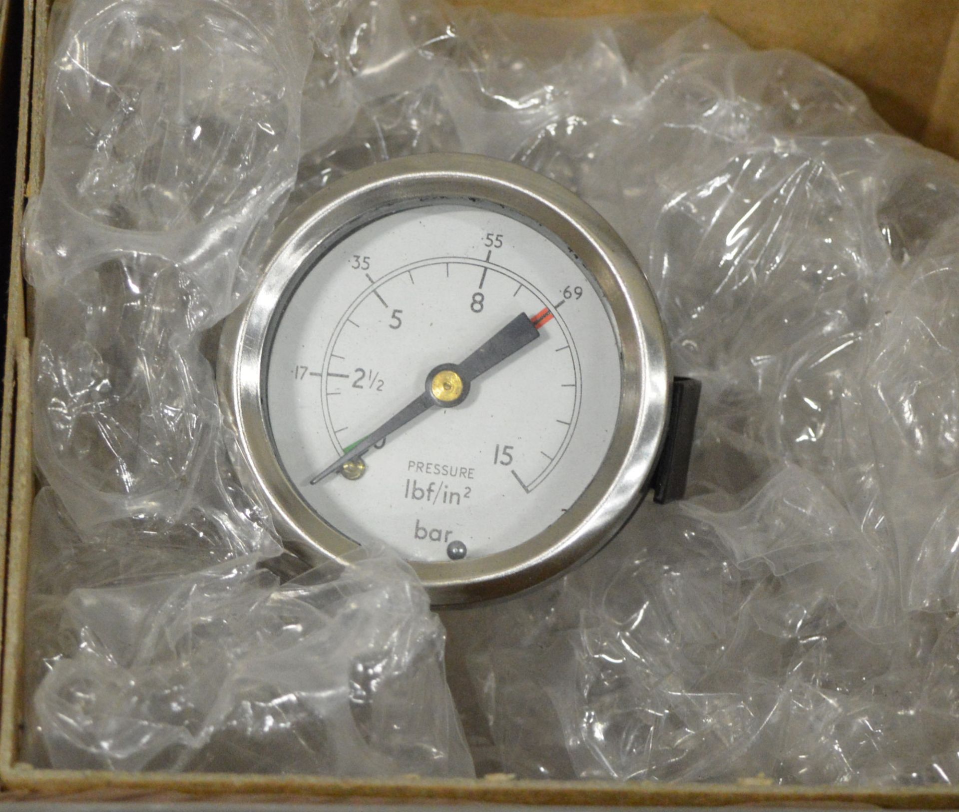 Pressure Gauges, Fuel Lines, Blades NSN 7320999940261 - Image 4 of 4