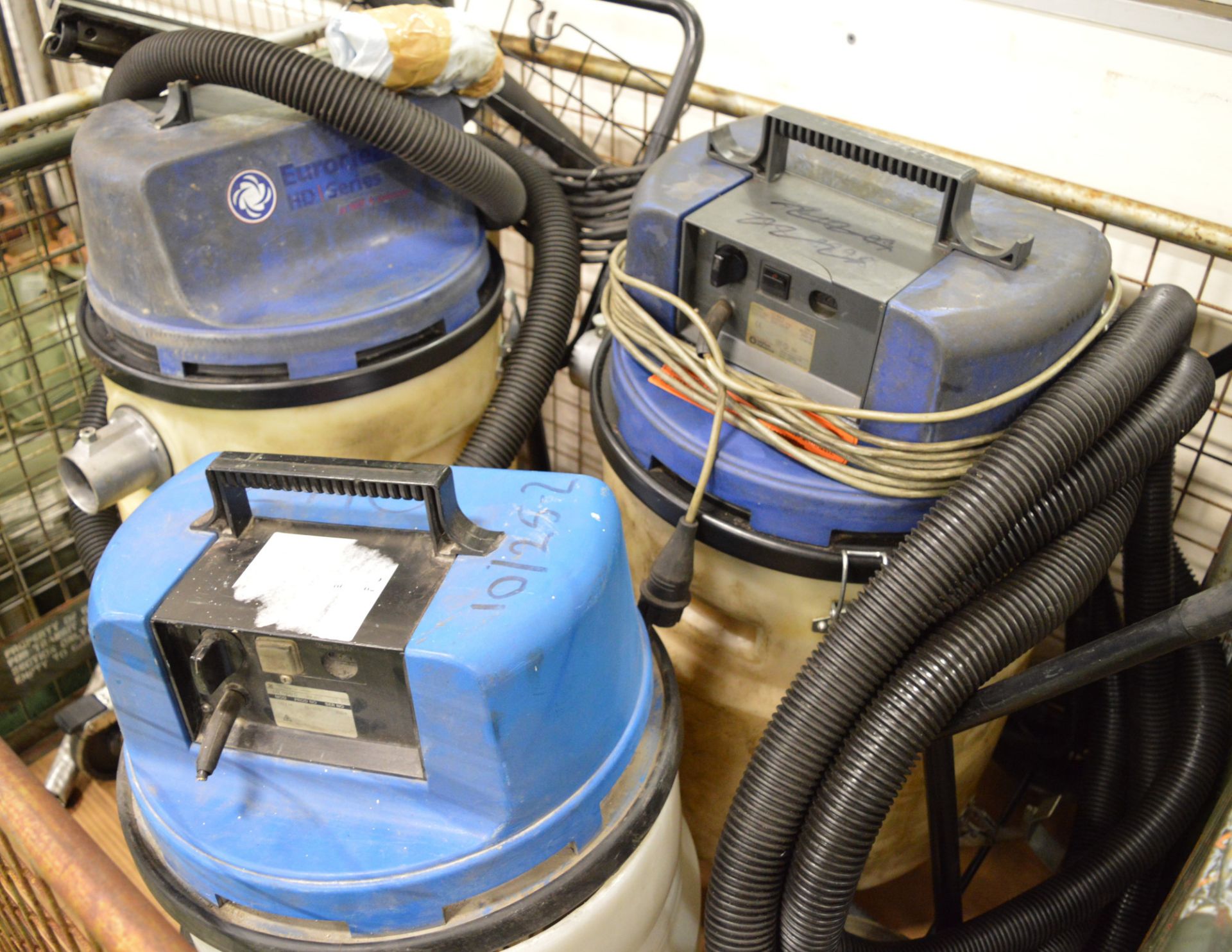 3x Industrial Vacuum Cleaners. - Image 2 of 2