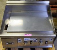 Keating Miraclean Eve 27x24L Dual Controlled Griddle, 240V Single Phase 69 x 62 x 45cm