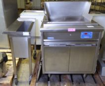 Rosinox vario pan 35L Double chip Fryer 400V 3 Phase, Comes with Drainer 80 x 93 x 106cm