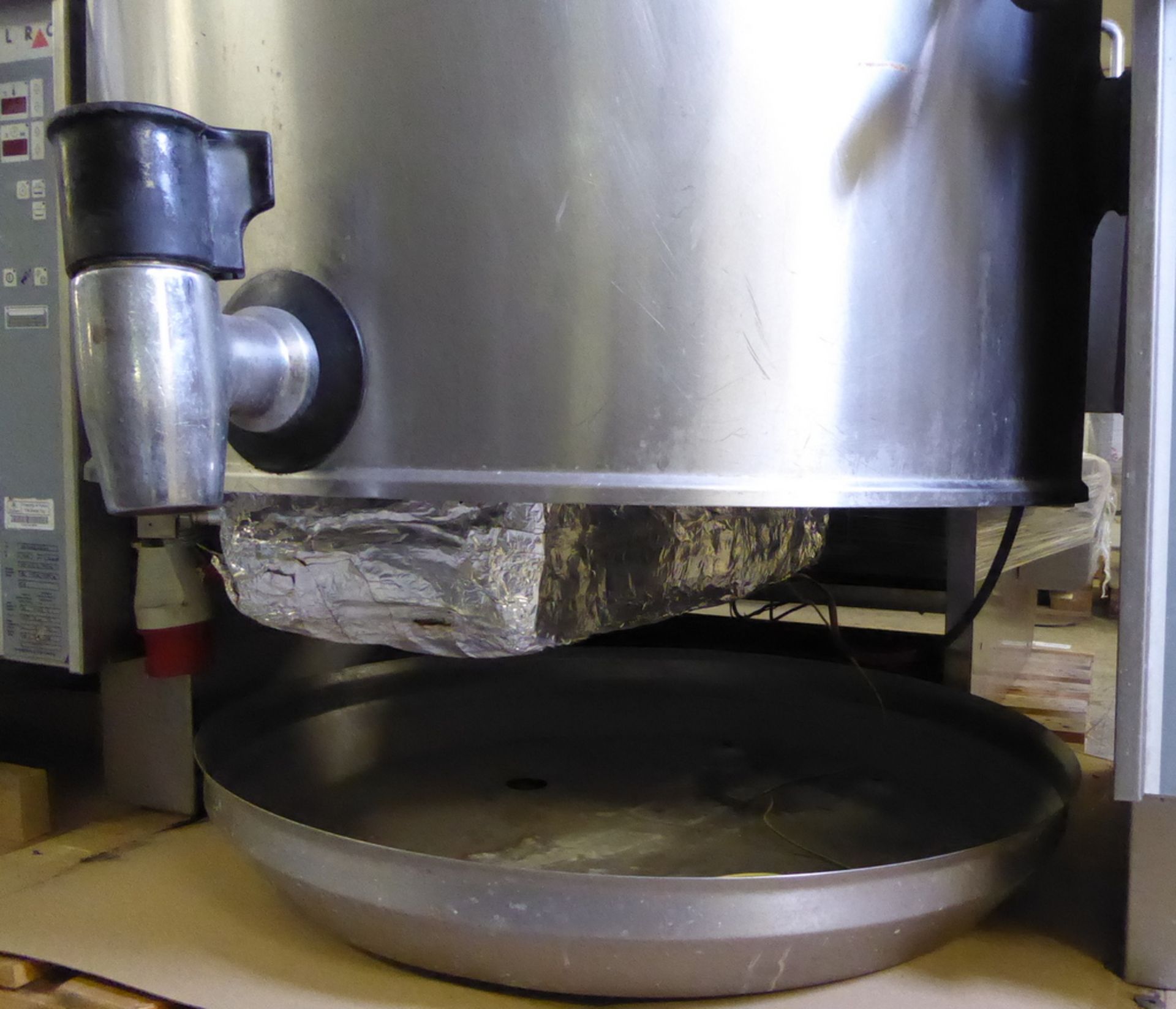 Elro JK3-200 Tilting kettle / Bratt Pan 221LTR, 32A 3 Phase, 130 x 110 x 90cm (WxDxH) - Image 2 of 7