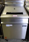 Falcon G3860 Single tank 2 Basket Gas Fryer 60 x 76 x 104cm (WxDxH)