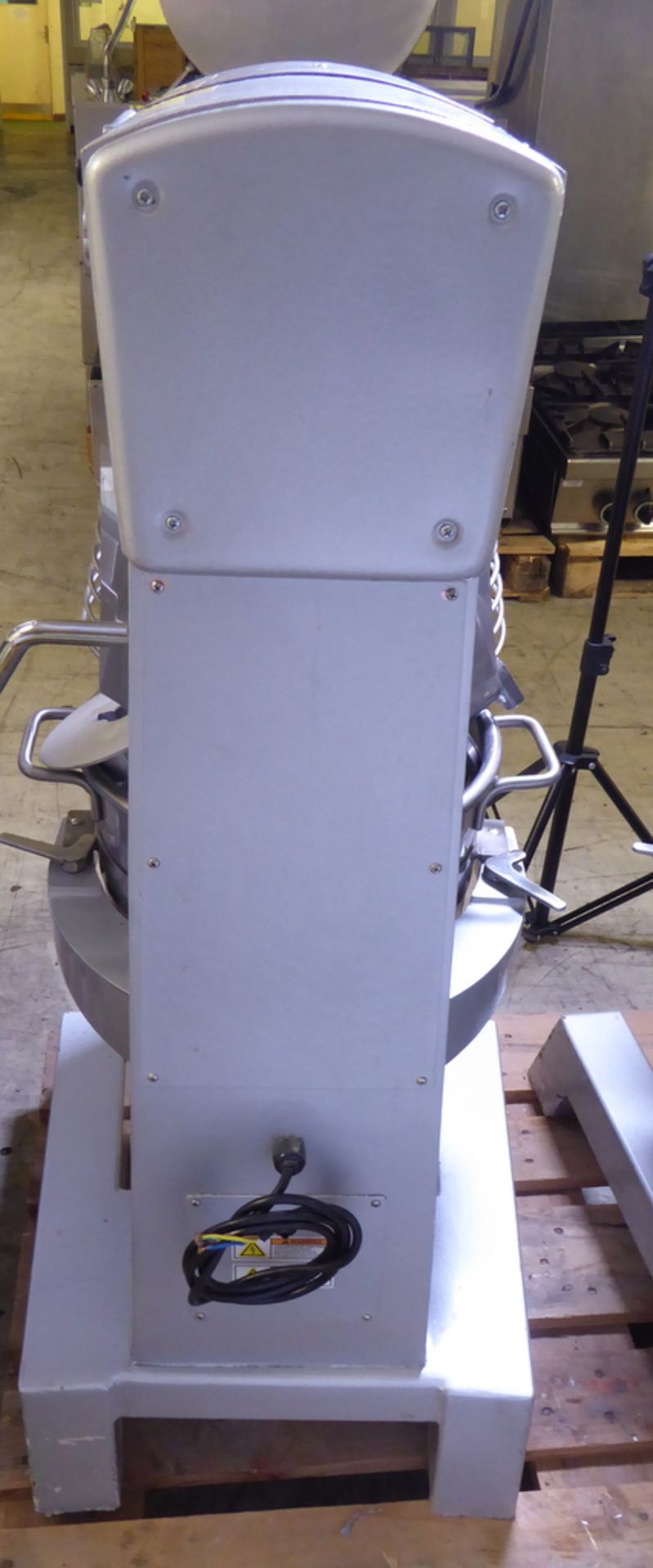 Buffalo 30L Planetery Mixer 30L 54 x 57 x 103cm (WxDxH), 1.5KW, 230V Single Phase, - Image 5 of 6