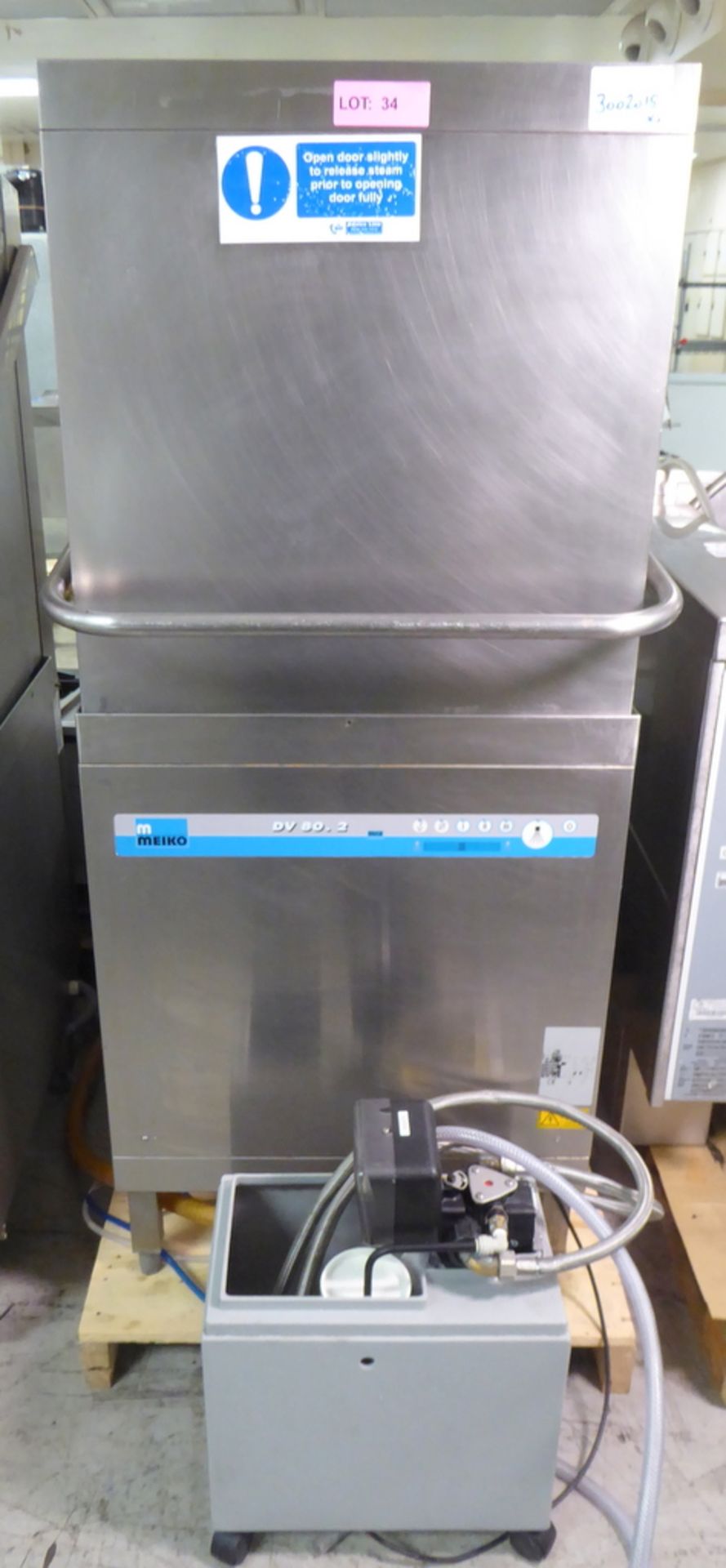 Meiko DV802 Passthrough Dishwasher 84 x 76 x 195cm (WxDxH with lid fully open) - Image 2 of 7