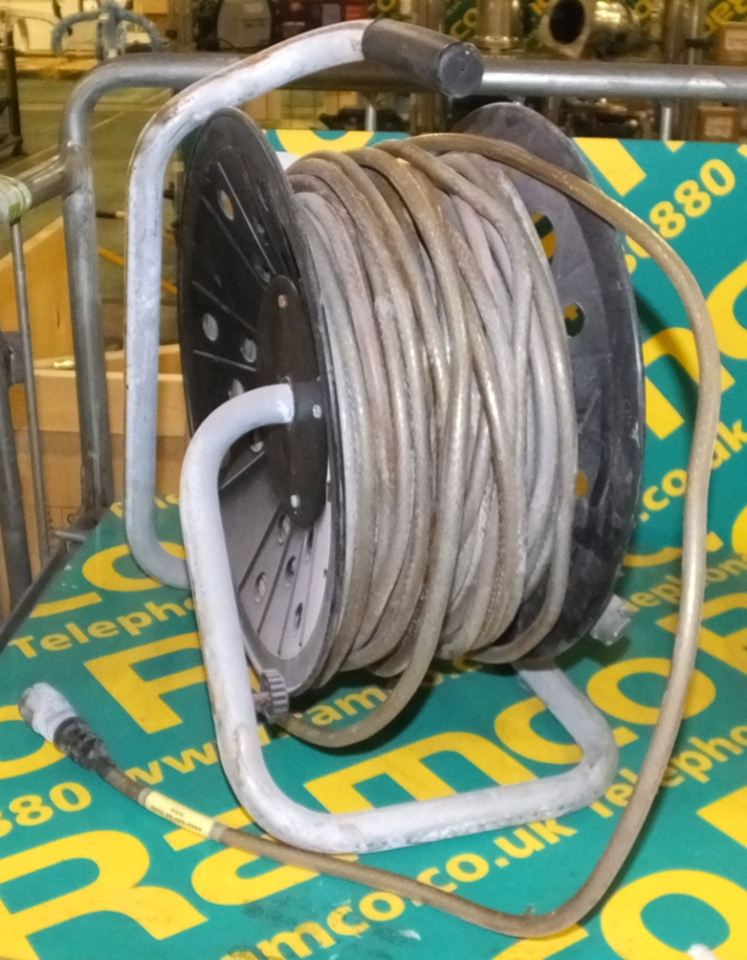 Electrical extension reel