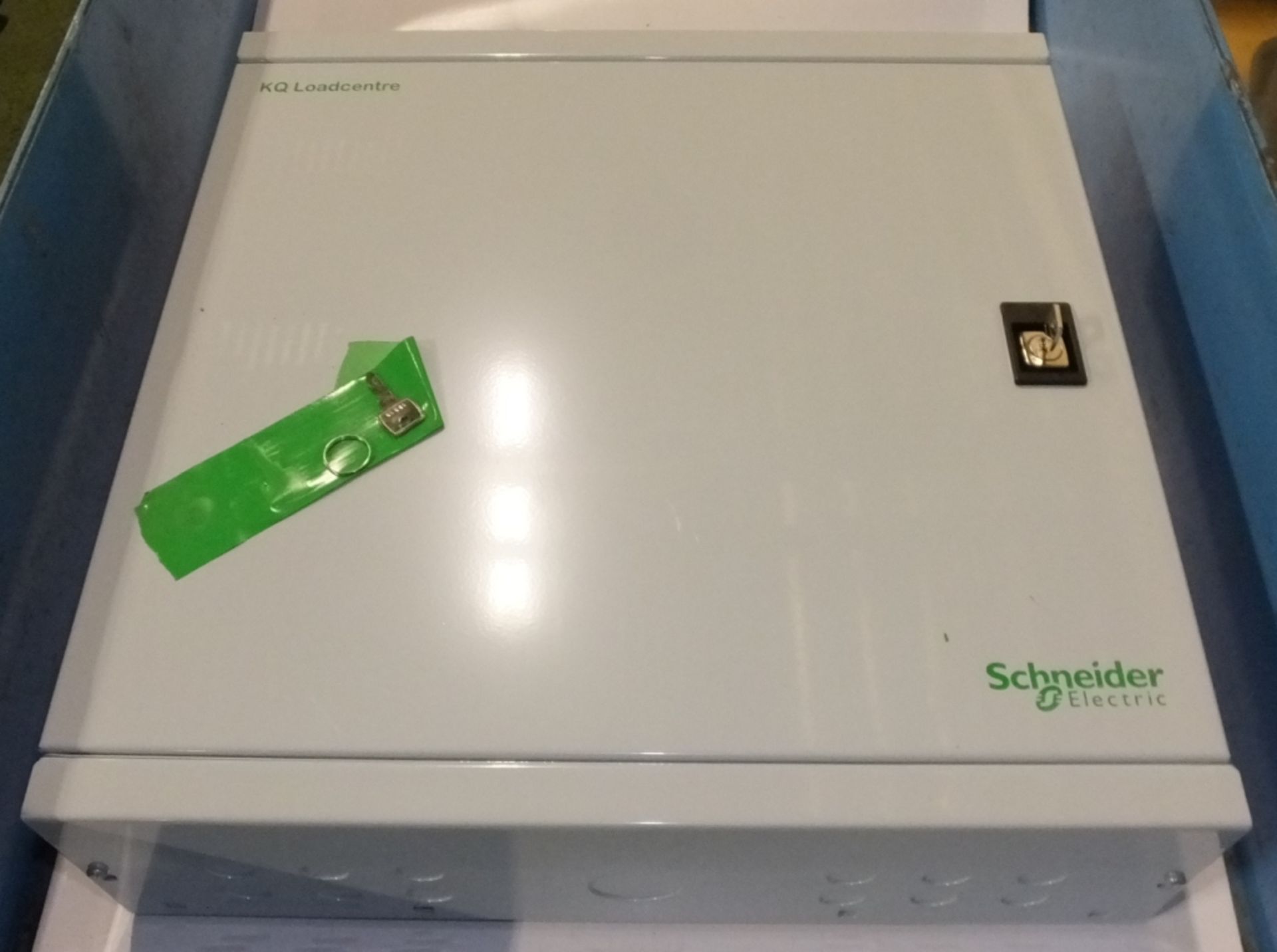 2x Schneider KQ Loadcentre KQ 6TP way 250A Type B Dist - Image 3 of 3