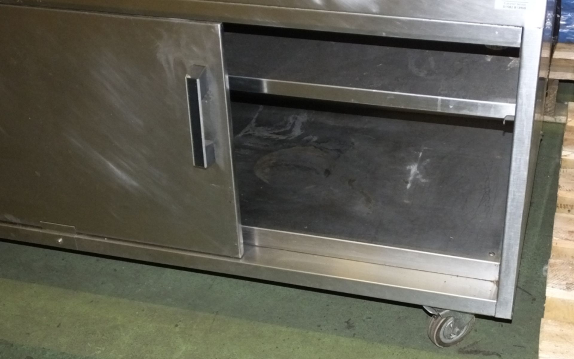 Heated counter unit with under cupboard - Image 2 of 2