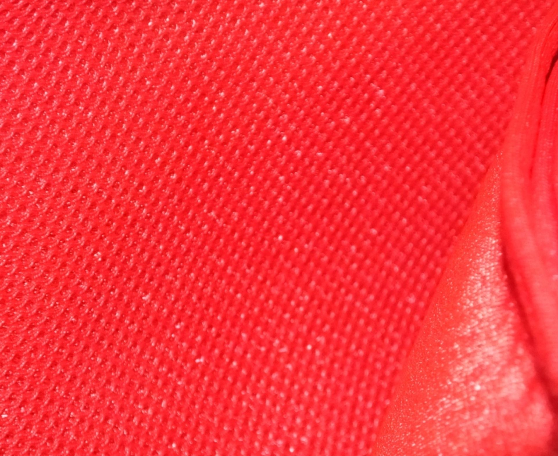 Roll of Betex Cushioning Cloth - 160cm x 30M - Red - Bild 3 aus 3