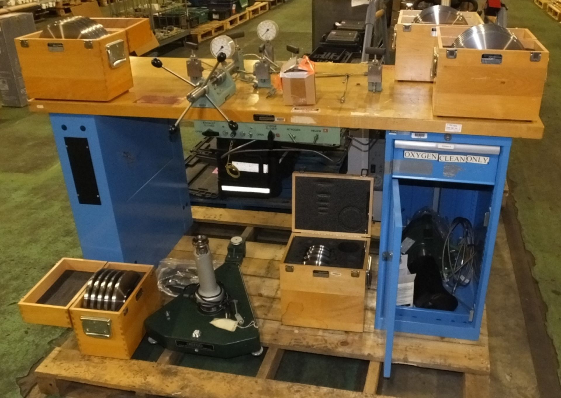 Ruska International Corp Testing measurment bench, dead weight tester weights