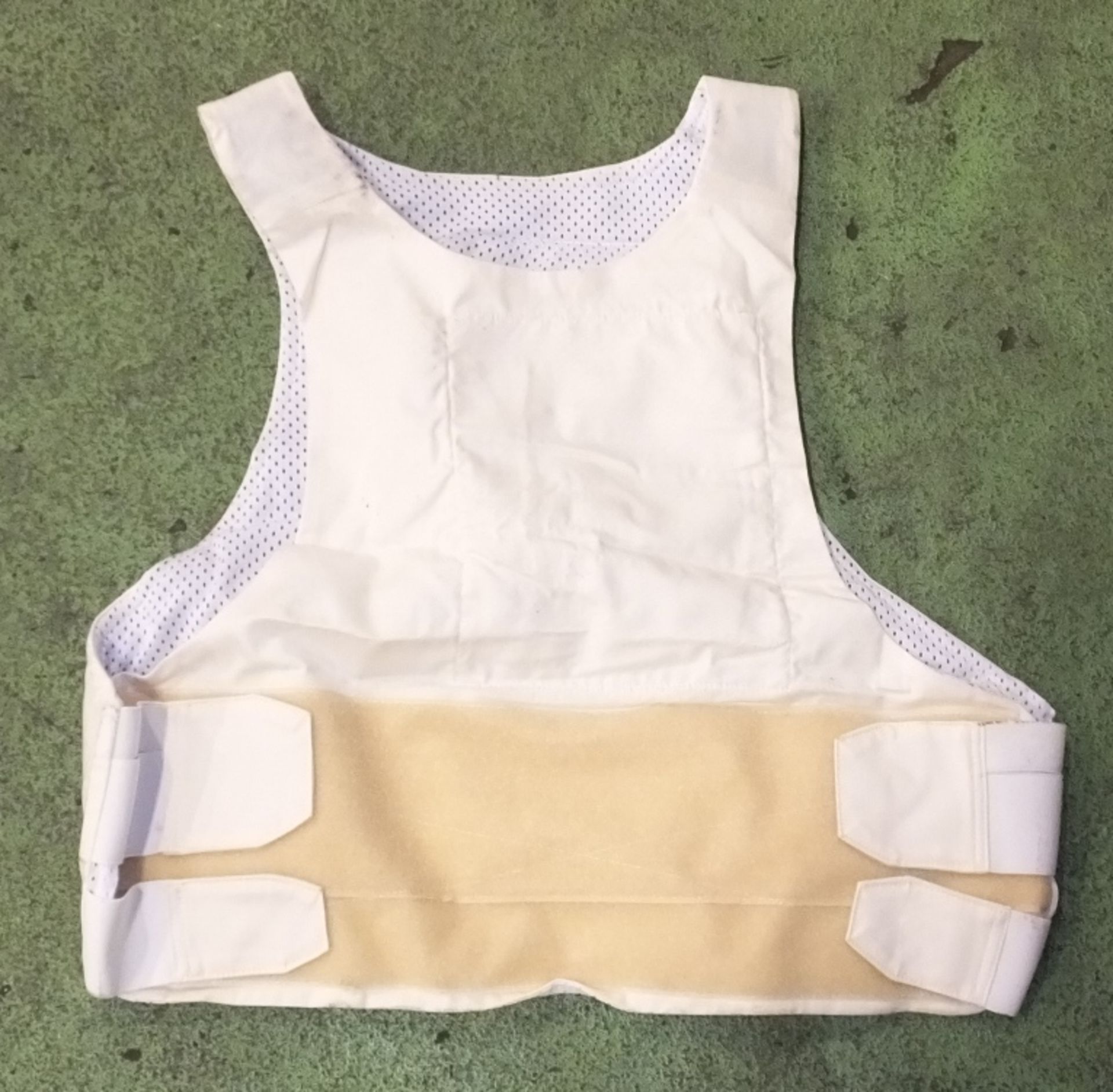 5x Cooneen Protection vests - NSN 8470-99-727-7329 - Image 2 of 3