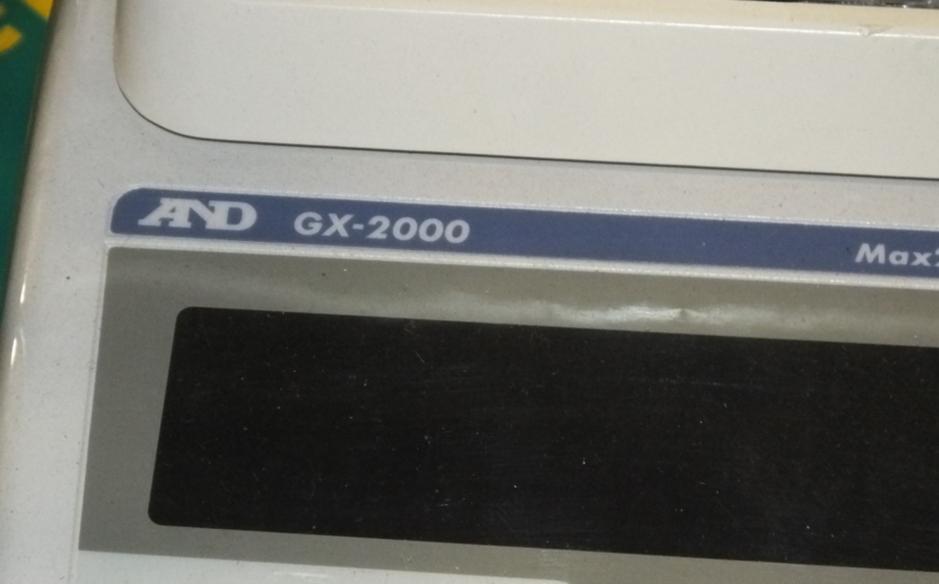 AND GX-2000 laboratory digital scales - Bild 2 aus 3