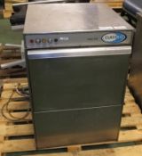 Class EQ DUO 750 under counter glass washer