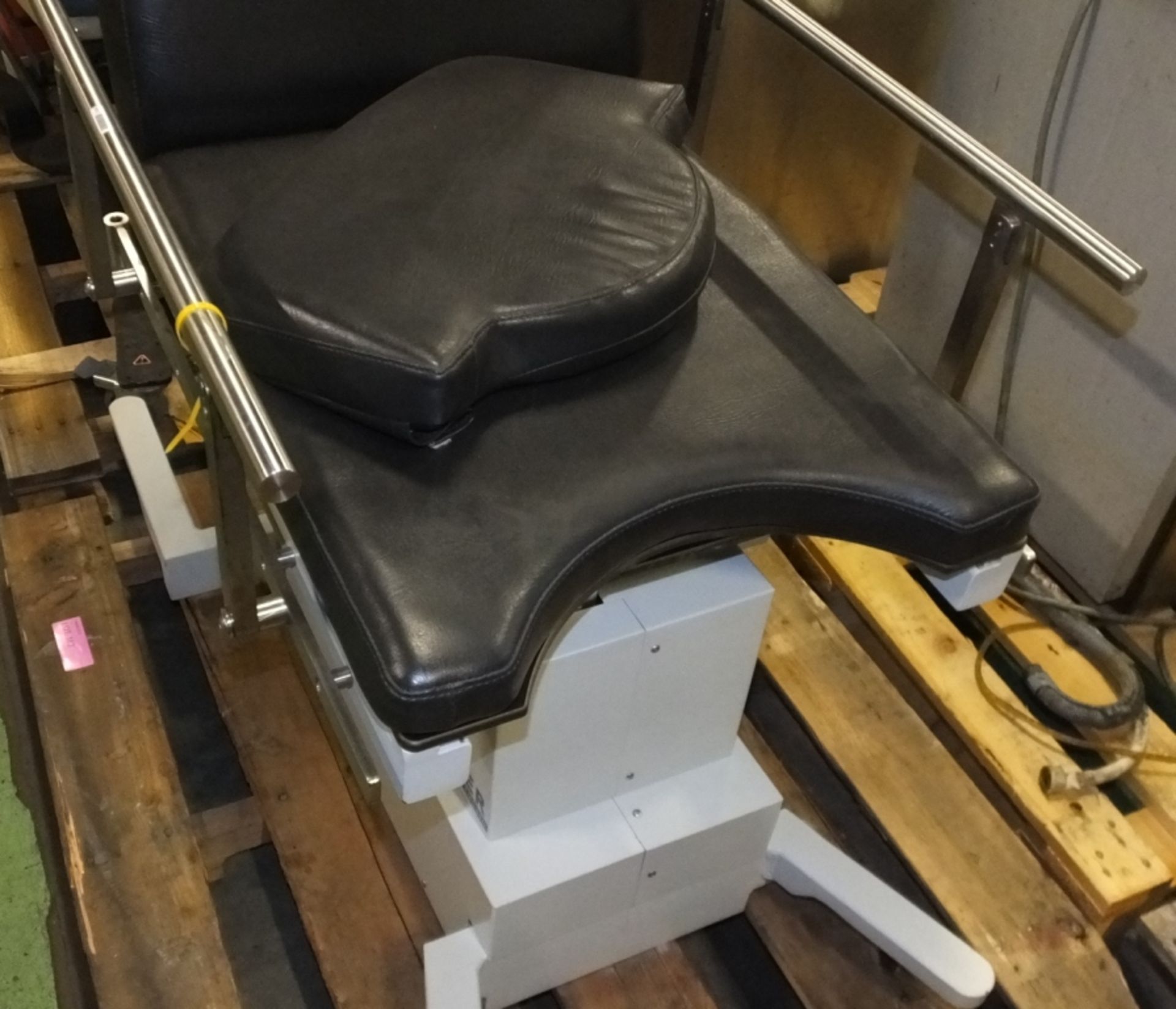 Tower Medical Solutions medical examination chair - Image 3 of 4