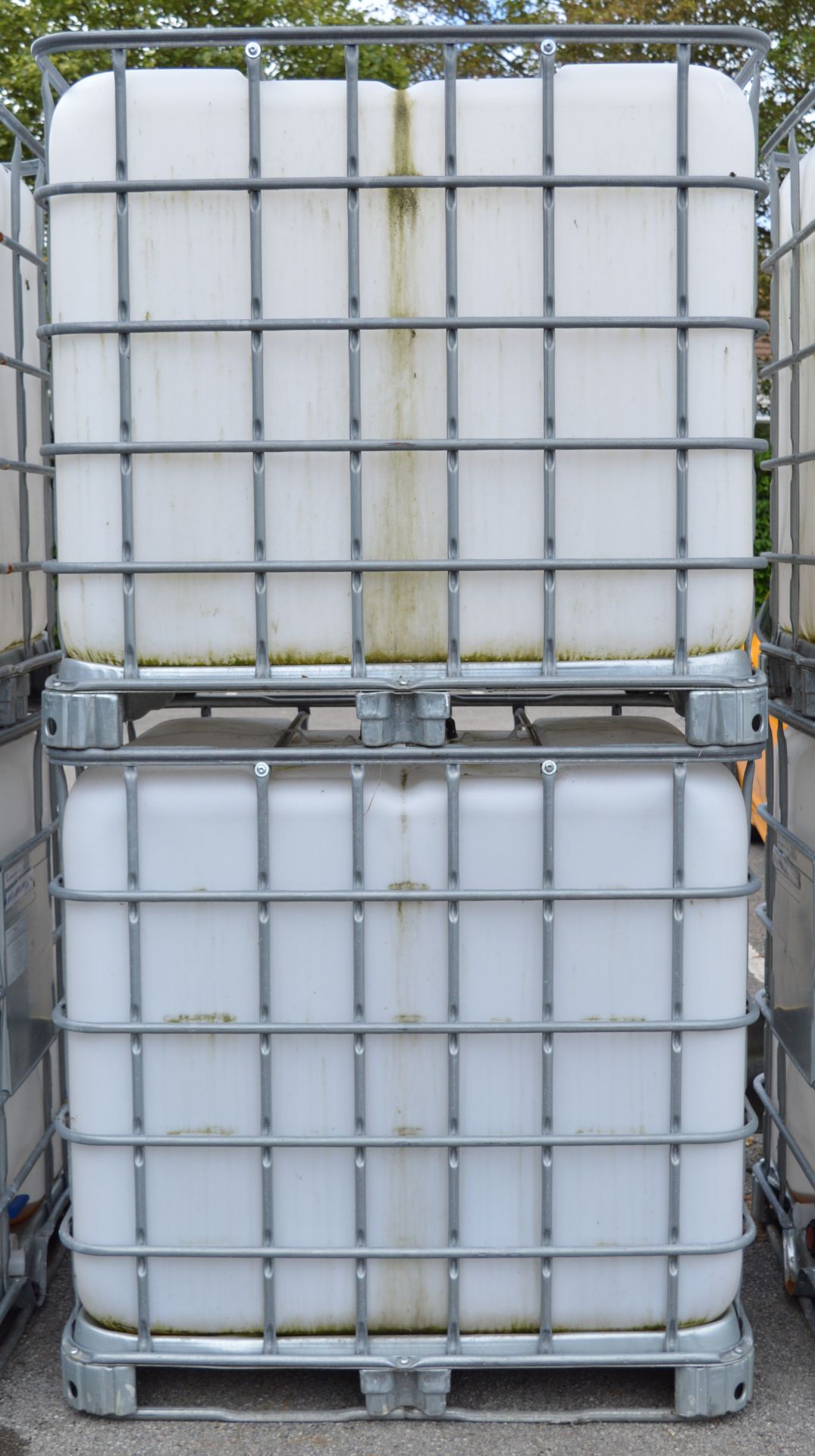 2x Intermediate Bulk Container 1000ltr.