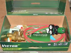 Victor Performer Regulators & Hoses.